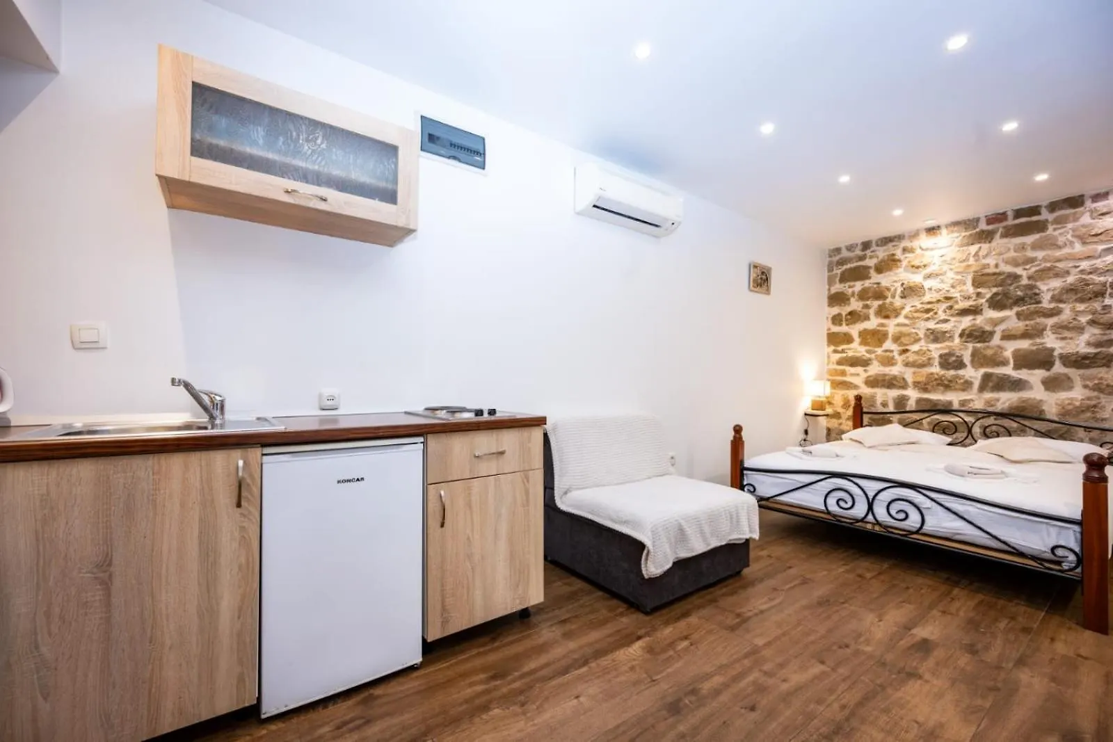 New Rustic Apartments Tonko Split